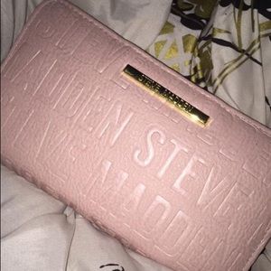 Steve Madden wallet